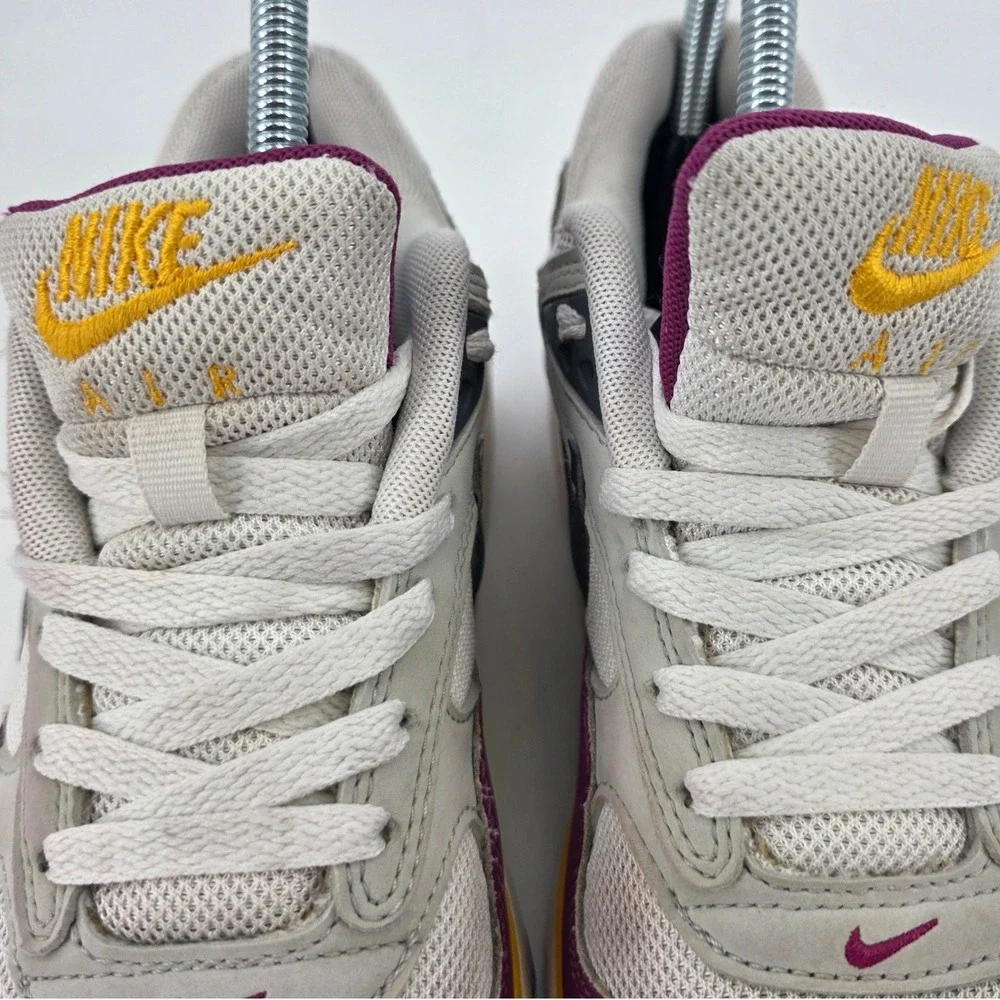 NIKE AIR MAX CORRELATE WOMENS SIZE 6.5 WHITE MAROON YELLOW SNEAKERS SHOE COMFORT - Picture 4 of 13
